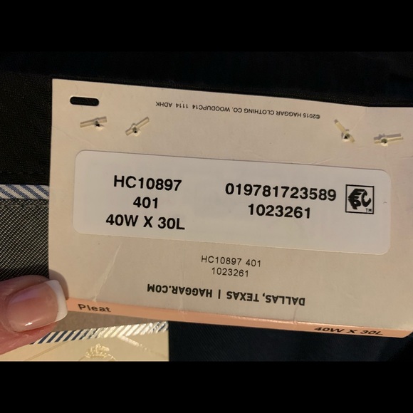 Haggar Mens Classic Fit Premium Khaki, 40x30, Pleated, Premium No Iron - Picture 7 of 13